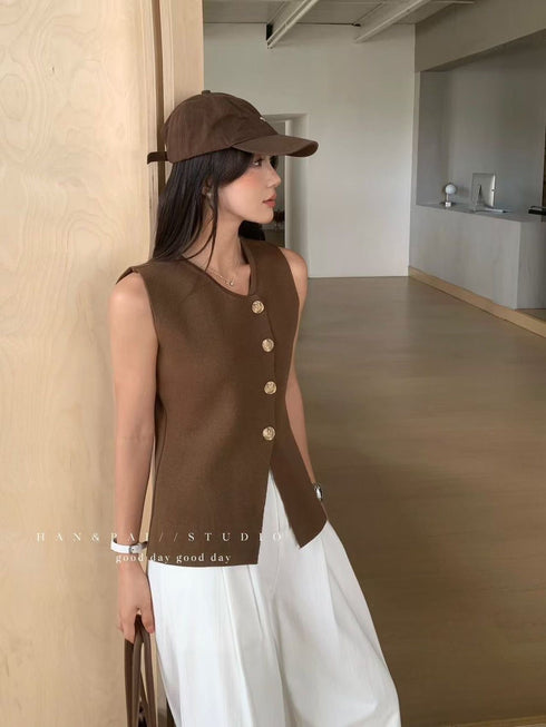 Knitted Round Neck Sleeveless Vest